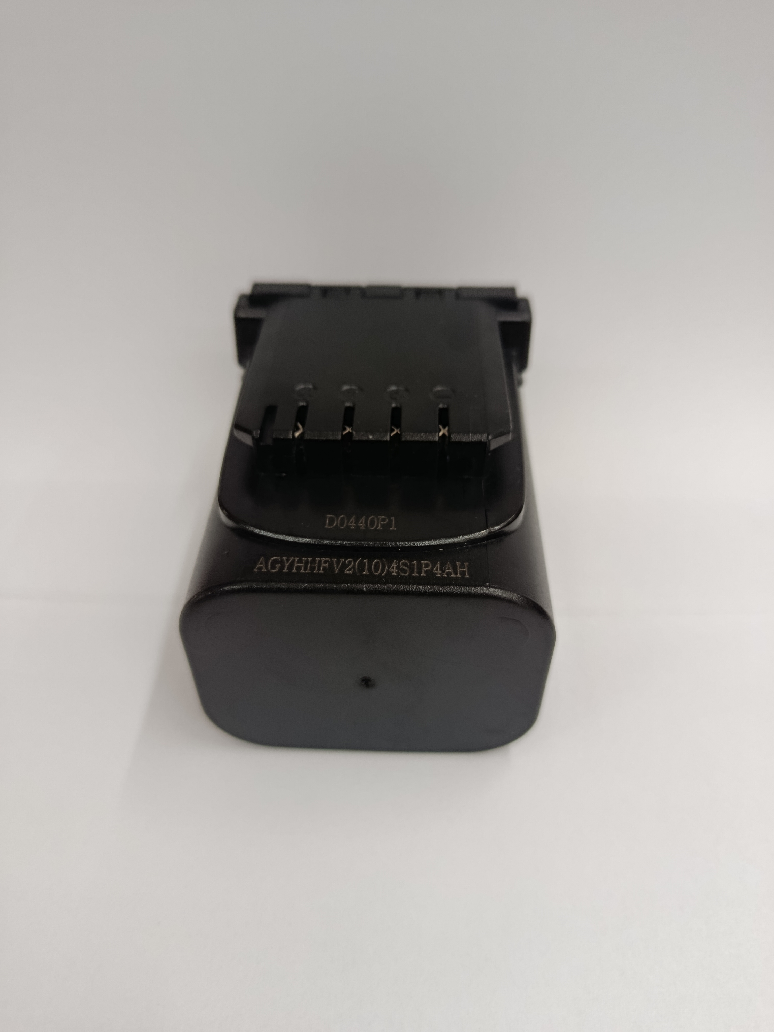 Hyundai lasercut-35XP batarya